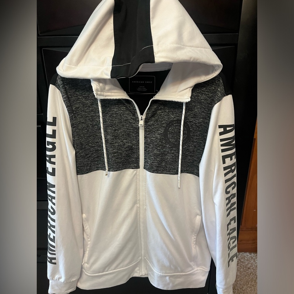 American eagle like new zip up hoodie
